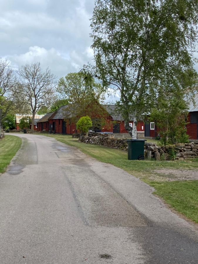 Bo I Egen Stuga Pa Haerlig Oelandsgard Köpingsvik Eksteriør bilde